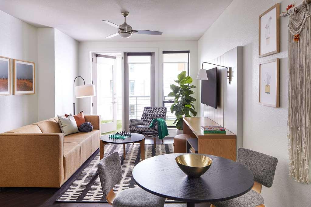Sentral East Austin At 1614 E. Sixth 호텔 객실 사진